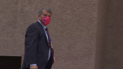 Aparece por las oficinas del Barça el representante del holandés del Liverpool Georginio Wijnaldum