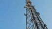 Crianças são vistas escalando antena de telefonia em cidade da região do Vale do Piancó