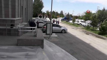 Yeni doğan bebeğini öldürdüğü iddiasıyla gözaltına alındı