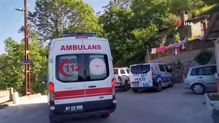 Zonguldak'ta 2 kişi araçta silahla vurulmuş halde bulundu