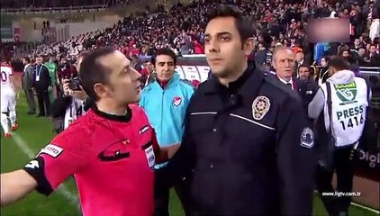 Cüneyt Çakır'dan anlamlı hareket