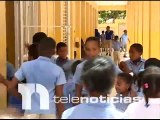 #Telenoticias / Educación y ADP con posiciones diferentes sobre regreso a las aulas / 25 de mayo2021