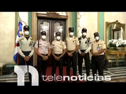 #Telenoticias / Presidente Abinader recibe a rescatistas salvaron vida de 32 personas en Puerto Plata / 25 de mayo 2021