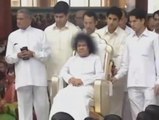 Rare Video Of Bhagawan Sri Sathya Sai Baba | Sathya Sai Baba Blessings