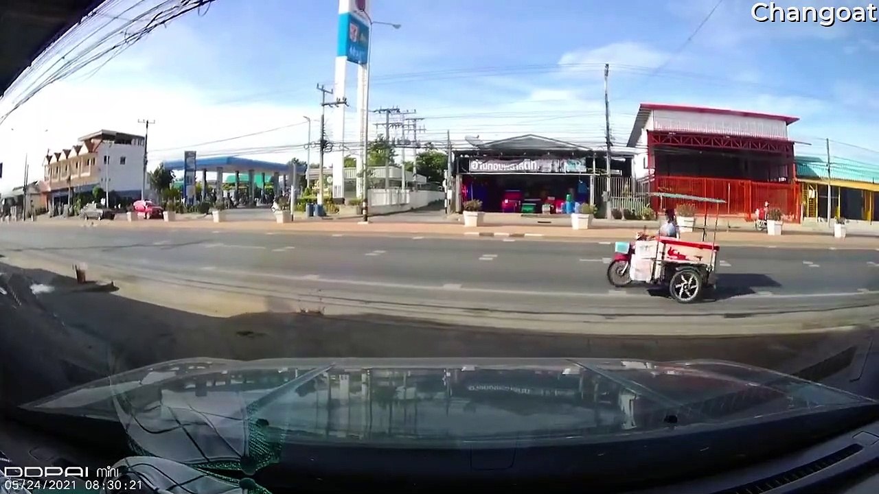 Six Car Rear End Accident
