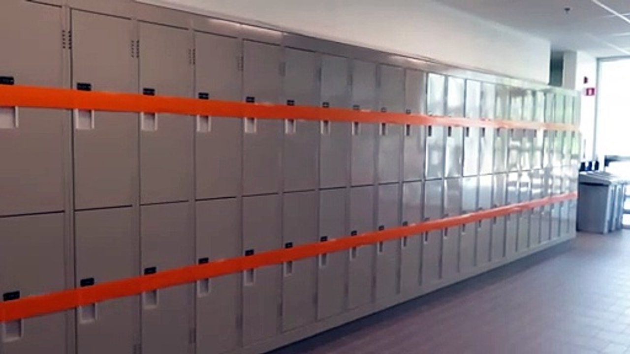 Vestiaires mixtes (Le Reflet - Audrey Leduc-Brodeur)