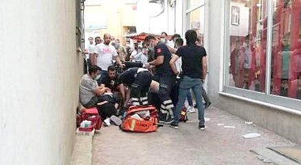 Sokak ortasındaki tartışmada bıçaklandı, hastanede kurtarılamadı