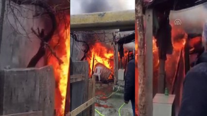 Bir evi tamamen yanmaktan mahalleli kurtardı - EDİRNE