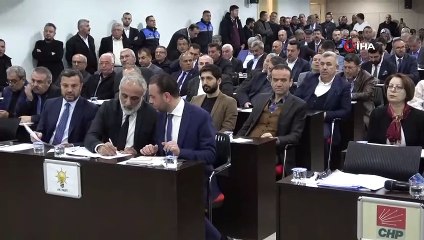Cami çıkışında gazete dağıtımına ‘suç duyurusu’