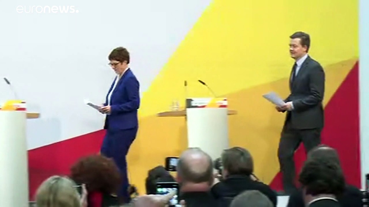 Merkel zu AKK-Rückzug: "Ich bedauere die Entscheidung"