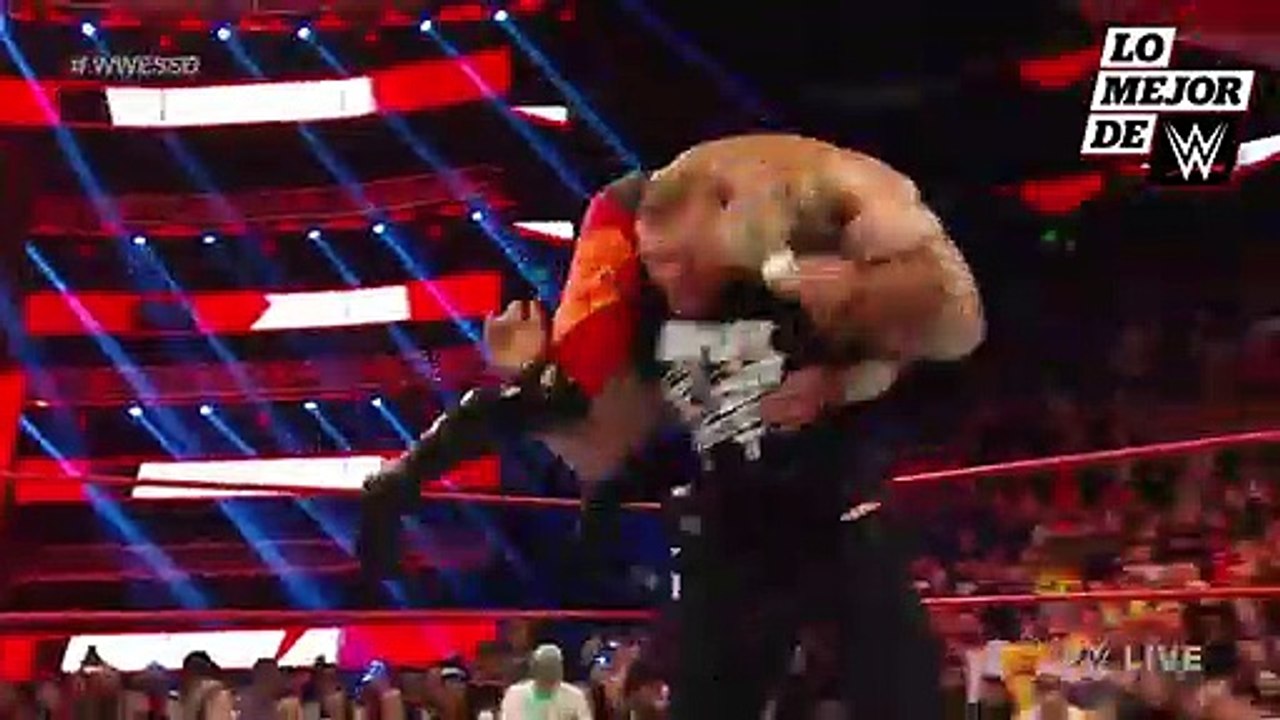 ¡Brock Lesnar destruye a su oponente de WWE Super ShowDown!- Lo Mejor de WWE