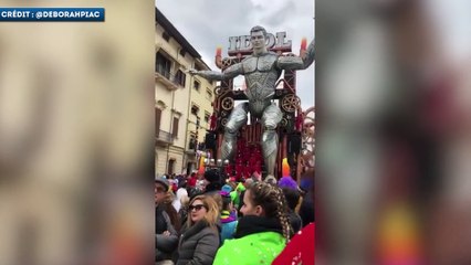 La marionnette géante de CR7 lors d'un carnaval