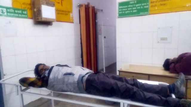 हरदोई -तिलक समारोह से वापस लौट रहे चार लोग बाइक समेत नहर में गिरे