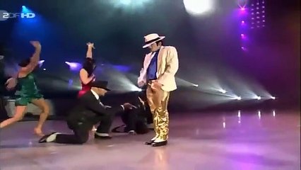 Michael_Jackson_-_Smooth_Criminal._Munich_97_Live