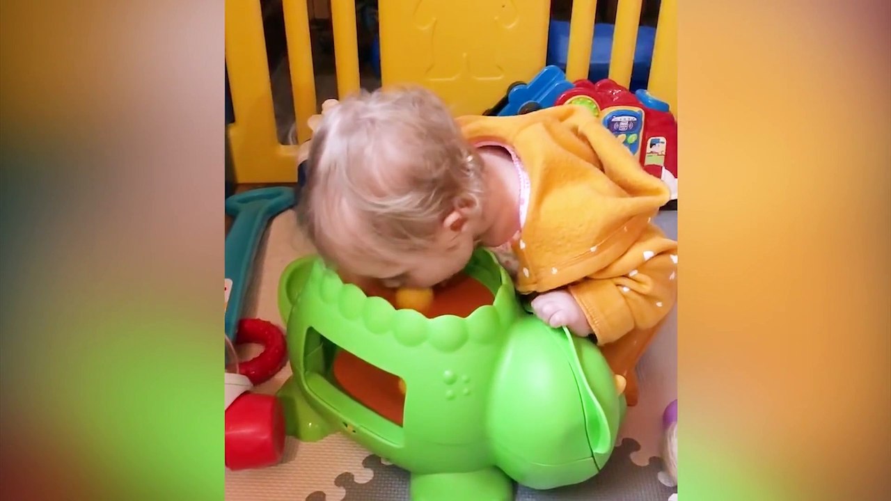Funniest Baby Reaction To The Noise - Funny Baby Video