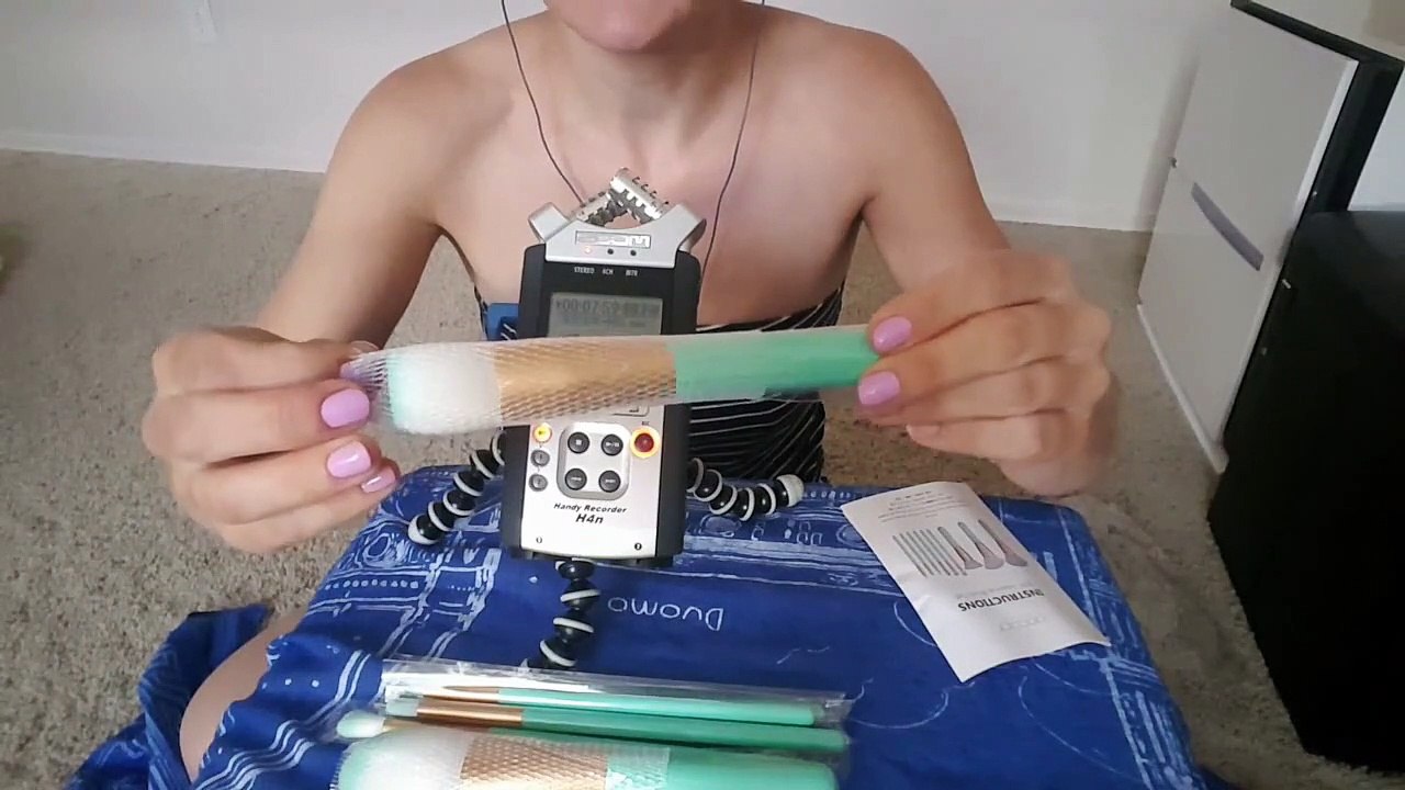 ASMR Relaxing Brushing Session