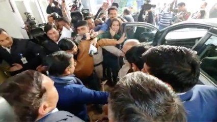 CM Kejriwal reaches party HQ as early trend shows AAP leading