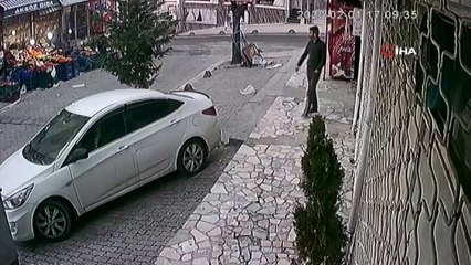 İstanbul’da güpegündüz binadan kompresör çalan hırsız kamerada