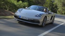 The new Porsche 718 Boxster GTS 4.0 in Crayon Driving Video