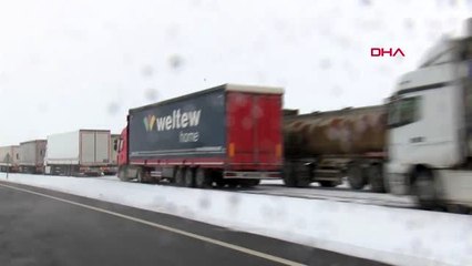 Şırnak uluslararası ipek yolu, 16,5 saat sonra ulaşıma açıldı