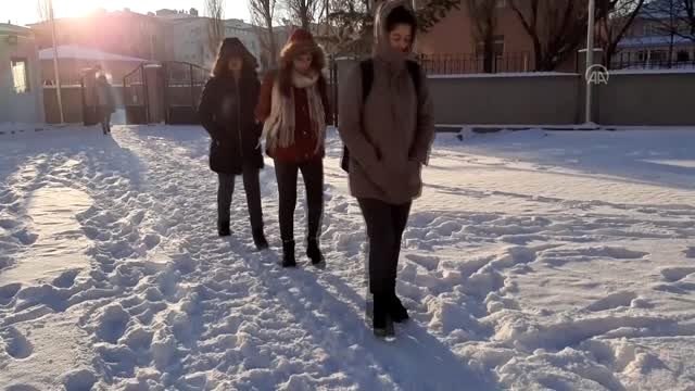 Doğu Anadolu'da dondurucu soğuklar yaşamı zorlaştırıyor