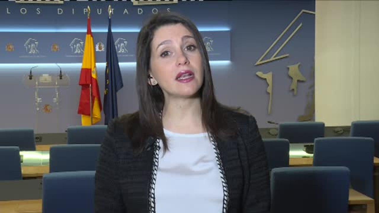 Arrimadas: "Cuando el nacionalismo de los tres territorios se está uniendo contra España es importante que nosotros hagamos un esfuerzo"