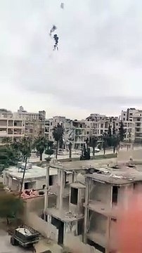 İdlib'de helikopter düşürüldü