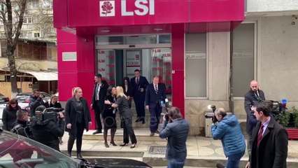 Ora News - Ambasasdorja amerikane prezantohet edhe me Kryemadhin