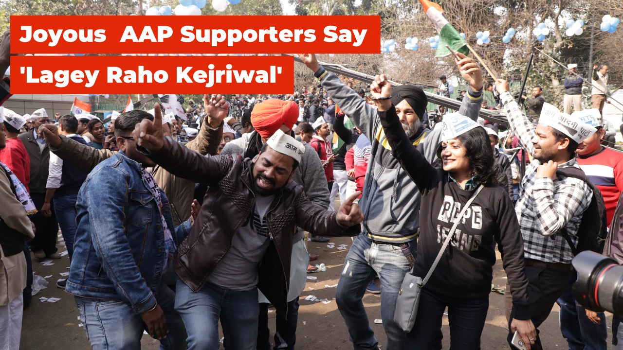 Ecstatic AAP Supporters Celebrate Victory Outside Party Office | The Wire