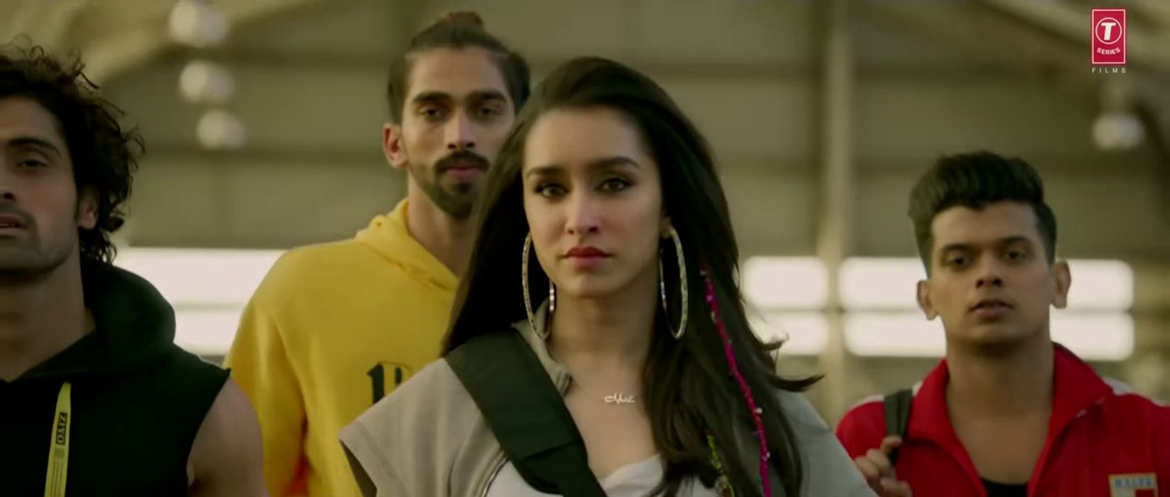 Gann Deva Full Song - Street Dancer 3D - Varun D, Shraddha K - Divya Kumar, Sachin-Jigar - YouTube