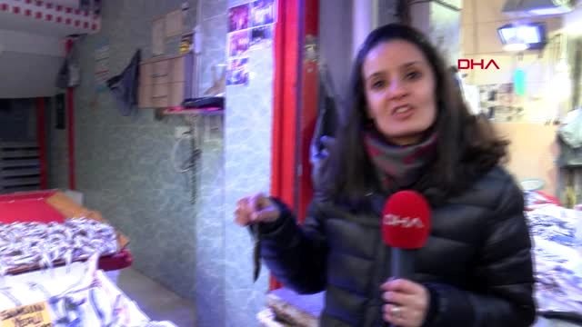 Samsun tezgahlarda hamsi bolluğu