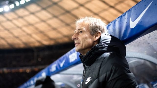 Hertha Berlin'in teknik direktörü Jürgen Klinsmann görevinden istifa etti