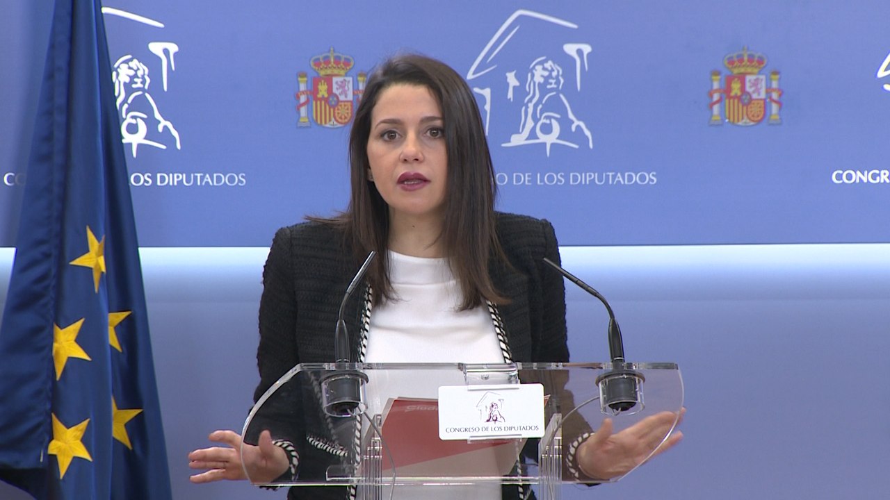 Arrimadas pide al PP que deje su "egoísmo" y se sume a fórmulas "ganadoras" para las elecciones