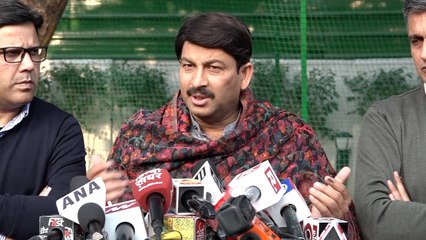 Manoj Tiwari congratulates Kejriwal on winning Delhi polls