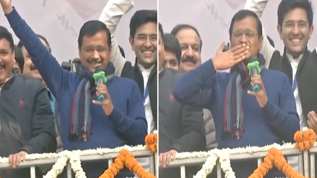 #DelhiElectionResults : AAP @ 62 BJP @ 8 | Delhi Walo, I Love You Says Arvind Kejriwal