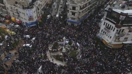 Masiva protesta en Ramala contra el plan de Trump y en apoyo a Abás en la ONU
