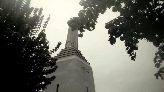 La Vie d'Artiste (Ferré ce rap) - La marseillaise (Léo Ferré)