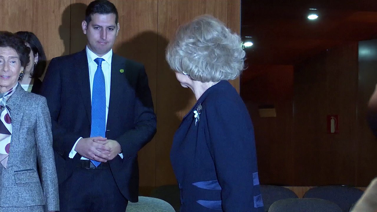 La reina Sofía preside la reunión del patronato...