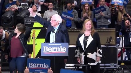 Descargar video: Democratas têm 2ª primária com Sanders como favorito