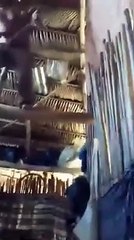 Hombre trató de realizar una maniobra peligrosa por un B'oj