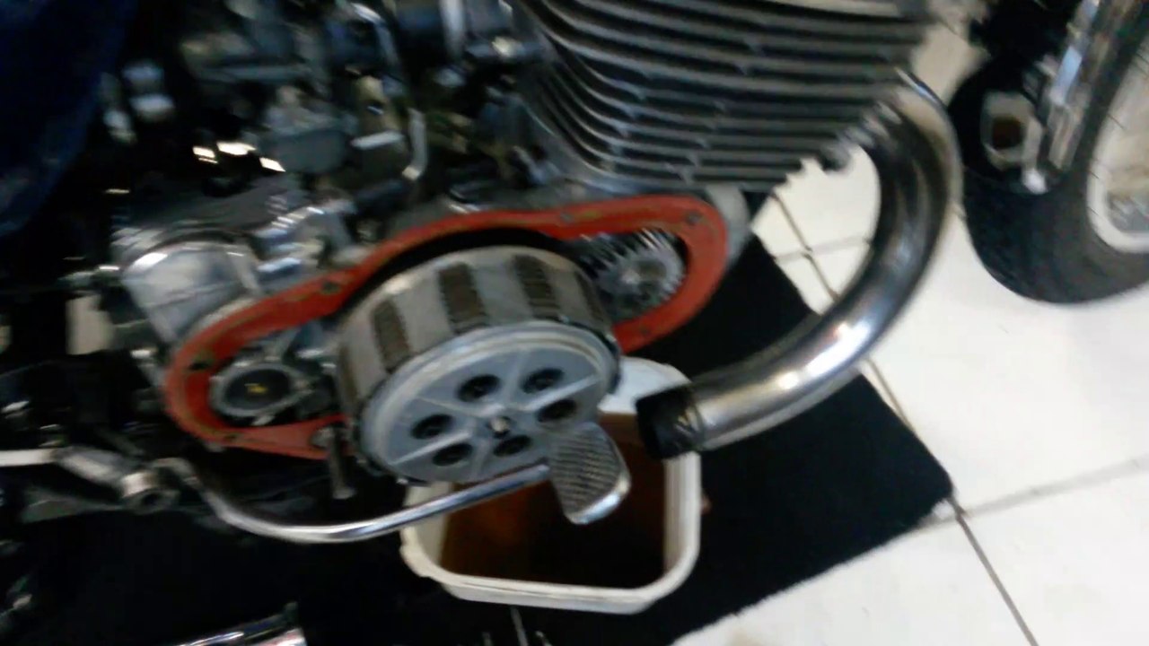 suzuki GT500