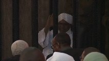 الحكومة السودانية توافق على تسليم البشير إلى المحكمة الجنائية الدولية