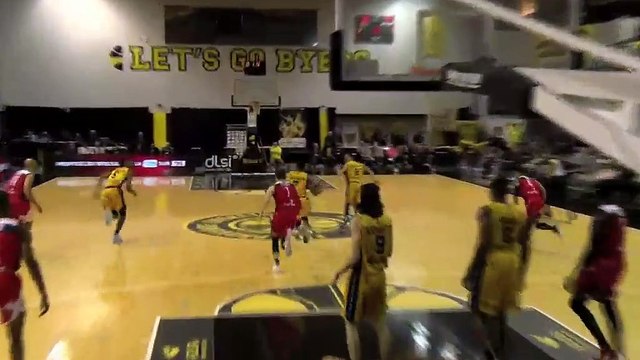 Fos Provence Basket - Aix-Maurienne : les deux paniers du match en vidéo !