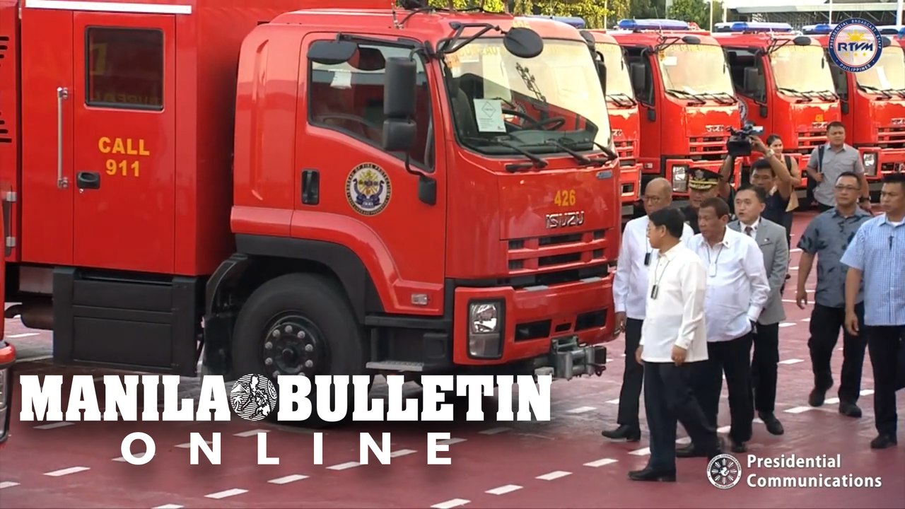 Duterte leads turnover of 51 new fire trucks to BFP - video Dailymotion