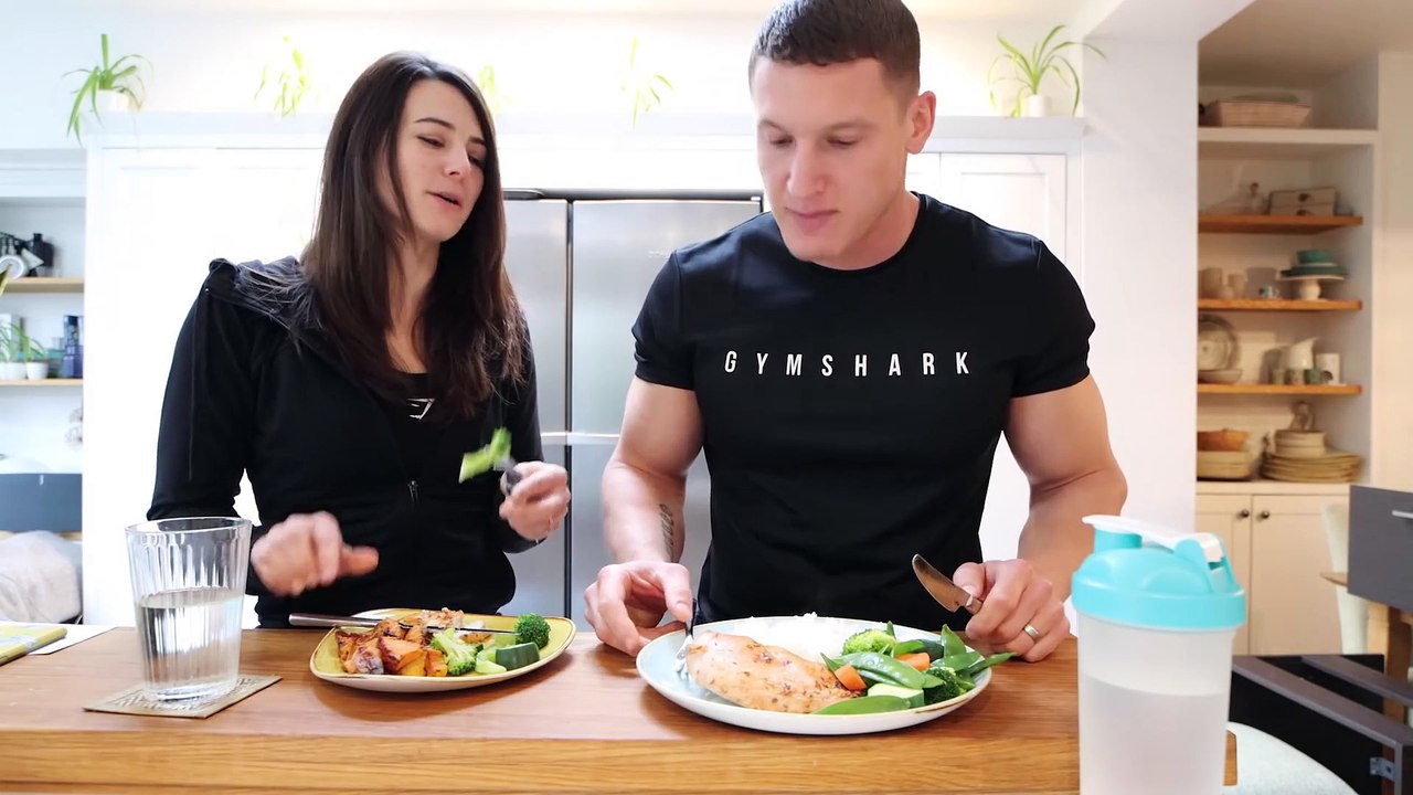Bodybuilder tries The Rock’s DIET & WORKOUT for 24 hours... 5,000
