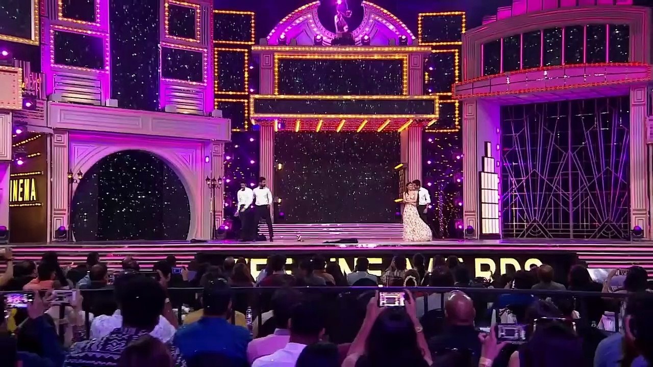 Ranbir Kapoor और  Alia Bhatt की शादी के बारे मे आई खुशखबर...?