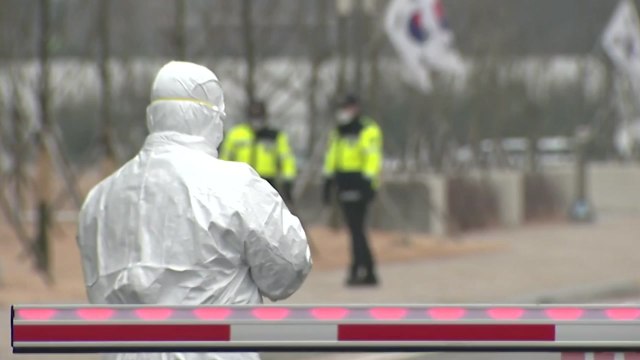 [더뉴스-더인터뷰] 트럼프 신종코로나, 4월쯤 사라질 것 ...전망은? / YTN
