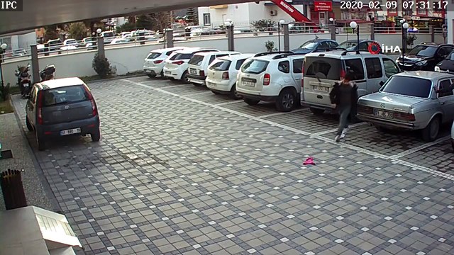 Taciz ve ayrılık iddialarıyla iki ayrı rezidans kurşunlandı: 3 tutuklu