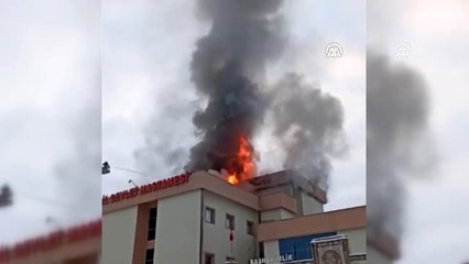 İdil Devlet Hastanesinde çıkan yangın söndürüldü (2)