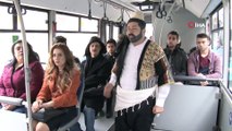 Halk otobüsünde yolculara 'Sütçü İmam' ve 'Senem Ayşe' sürprizi
